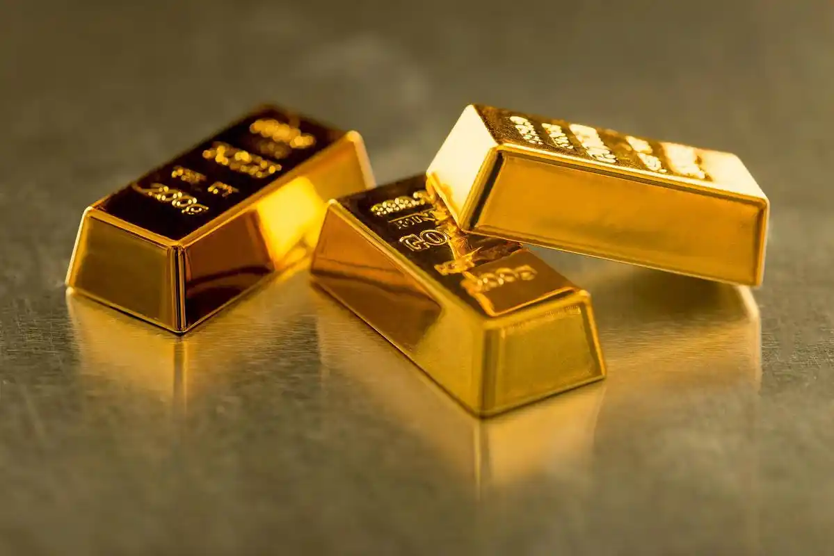 金银震荡格局待破，晚盘聚焦黄金 3320 关键支撑位攻防