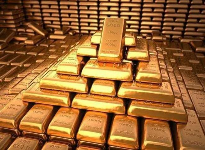 PCE数据临近市场谨慎，黄金白银低位做多策略解析